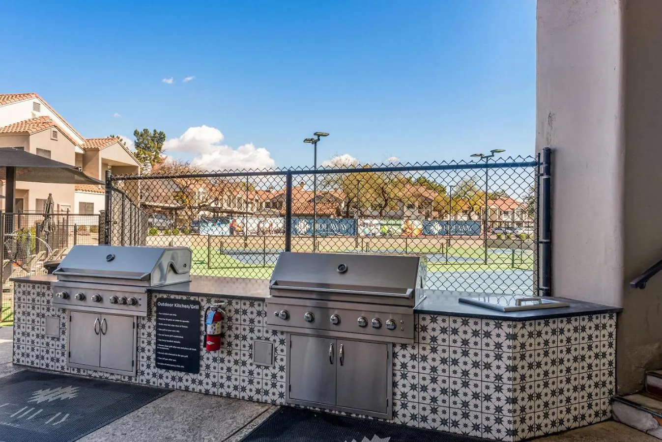 Modish 2Br Pickleball & Basketball Ct,Pool,Bbq&Pet Frndly Scottsdale Appartement